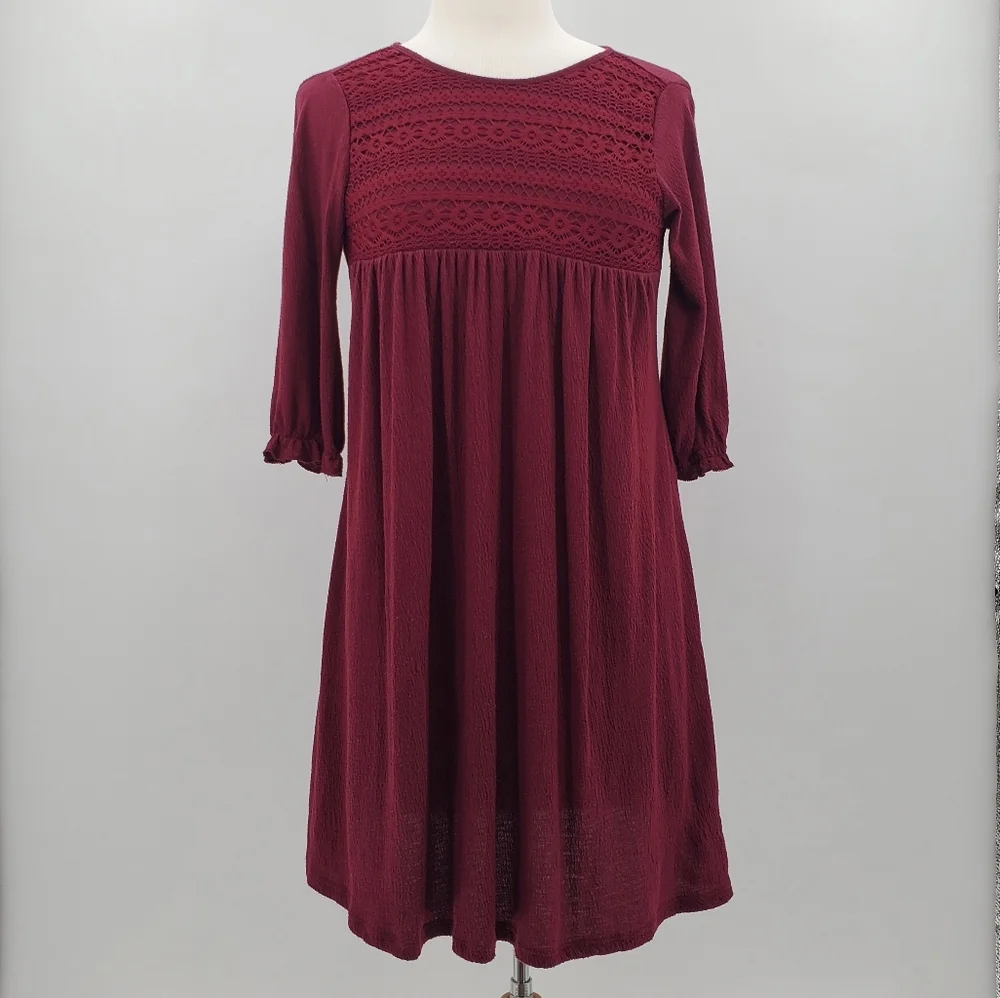 Old Navy Girls Tunic Dress Size Large Maroon 3/4 Sleeve‎ Embroidered Pleated